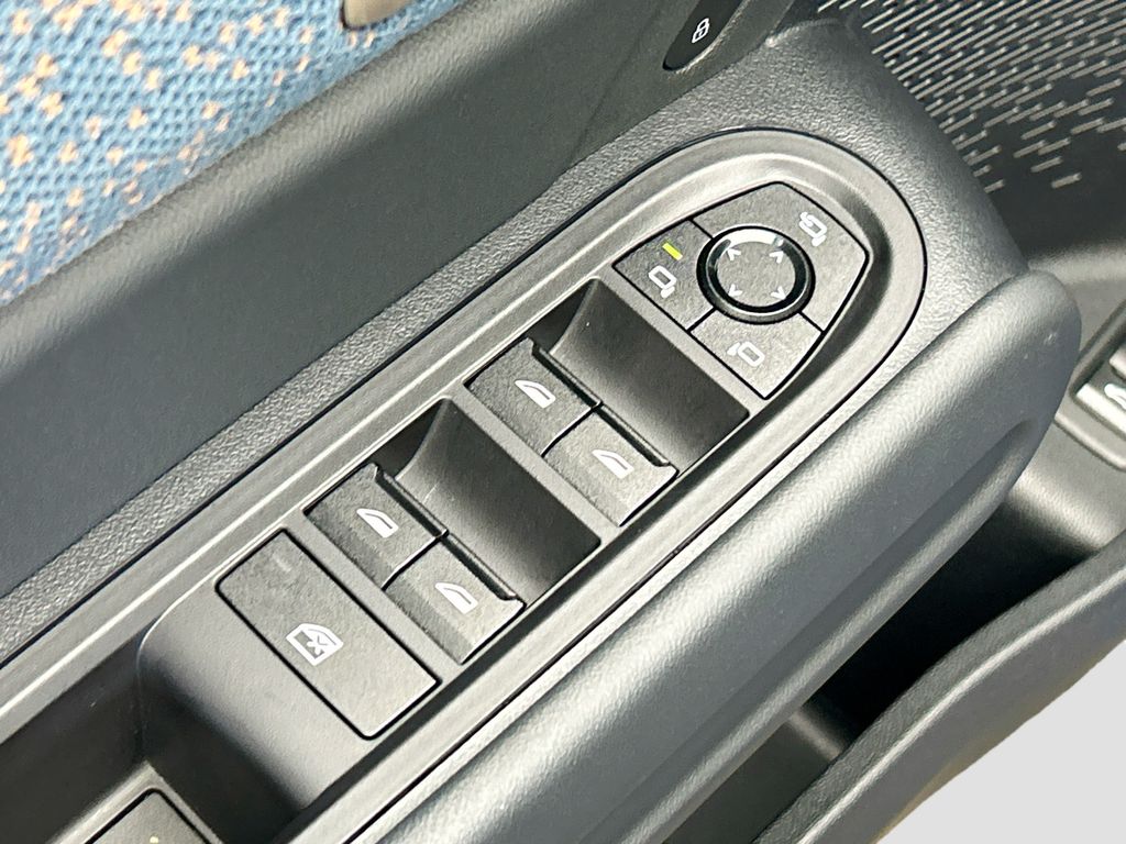 Thumbnail: 2025 MINI Cooper Countryman - 25