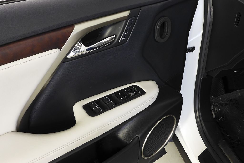 Thumbnail: 2020 Lexus RX - 12