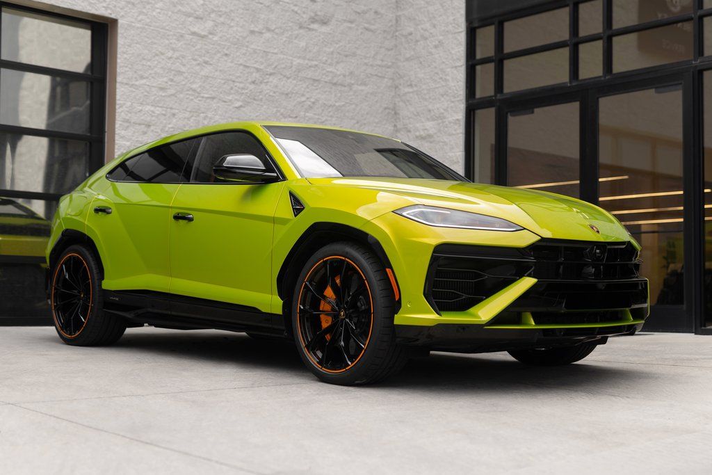 2025 Lamborghini Urus 4.0 V8 PHEV SE's photo