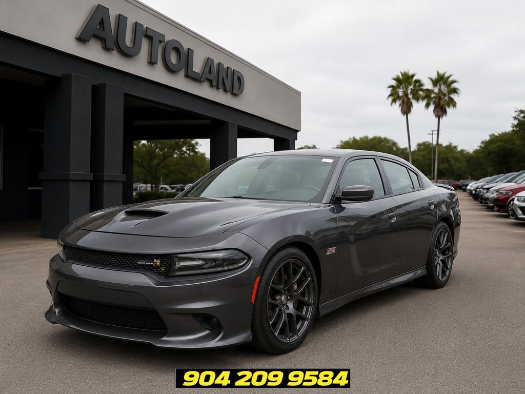 Gray (Granite Crystal Metallic Clearcoat) 2018 Dodge Charger R/T Scat Pack RWD Sedan Rear-Wheel Drive 8-Speed Automatic