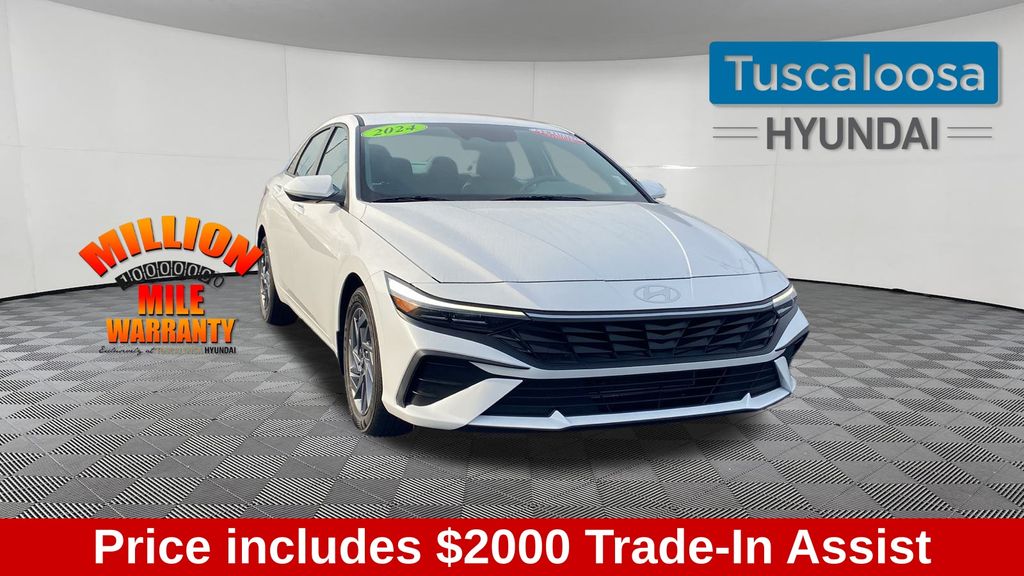 2024 Hyundai Elantra SEL FWD