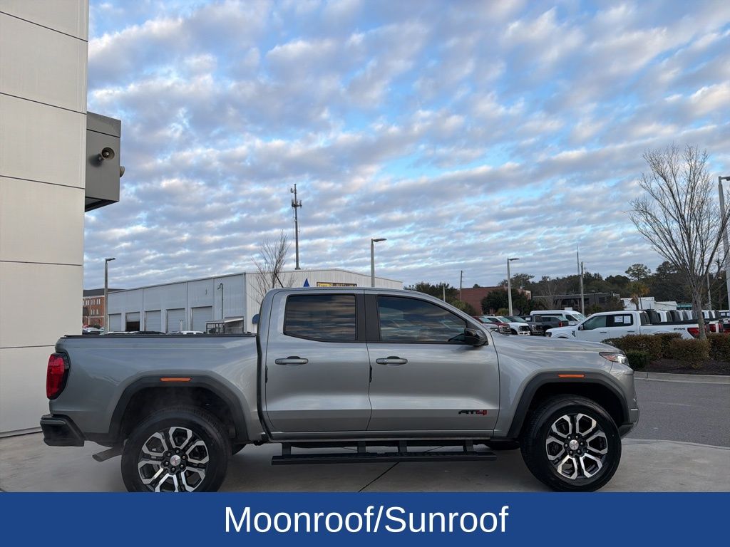 2023 GMC Canyon 4WD Crew Cab Short Box AT4