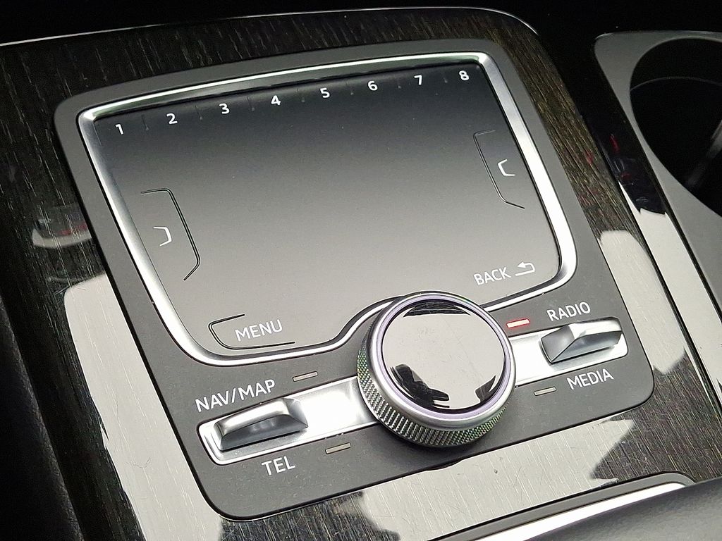 Thumbnail: 2019 Audi Q7 - 16