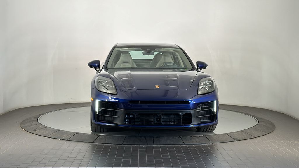 Thumbnail: 2024 Porsche Panamera - 10