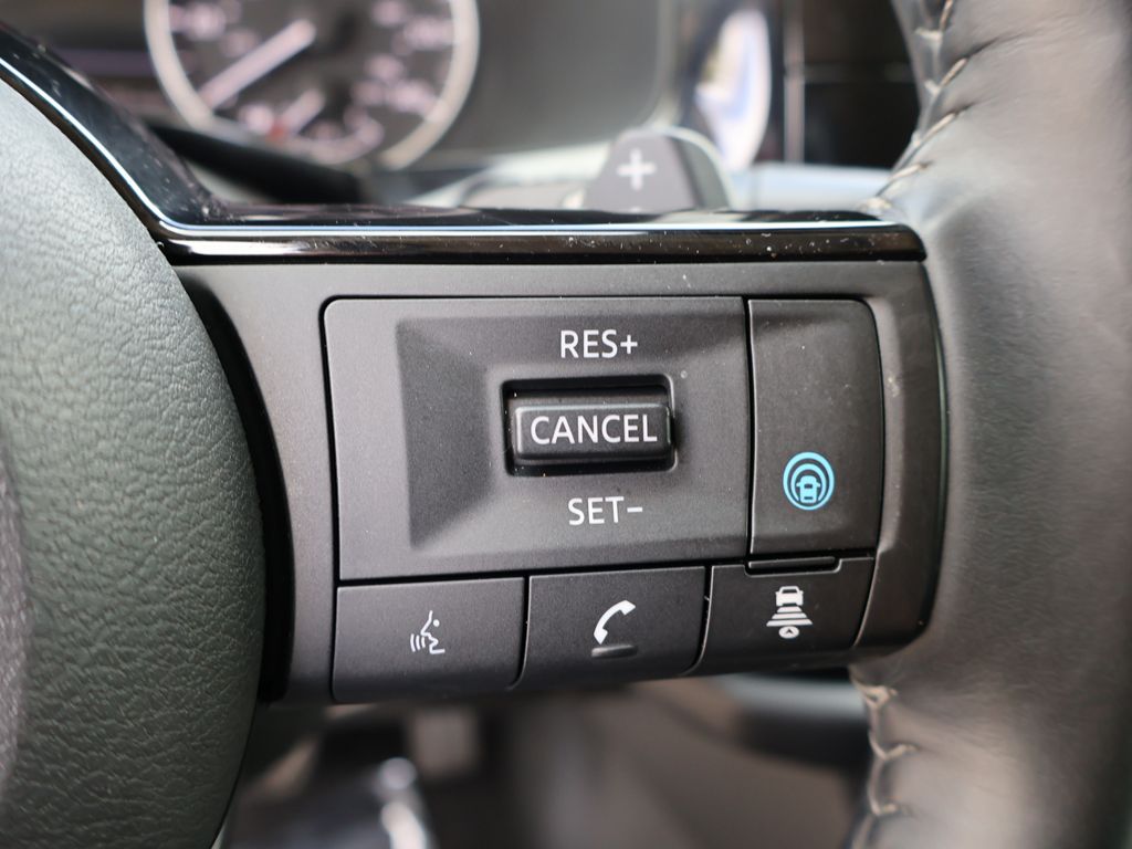 Used 2024 White Nissan SL image 45