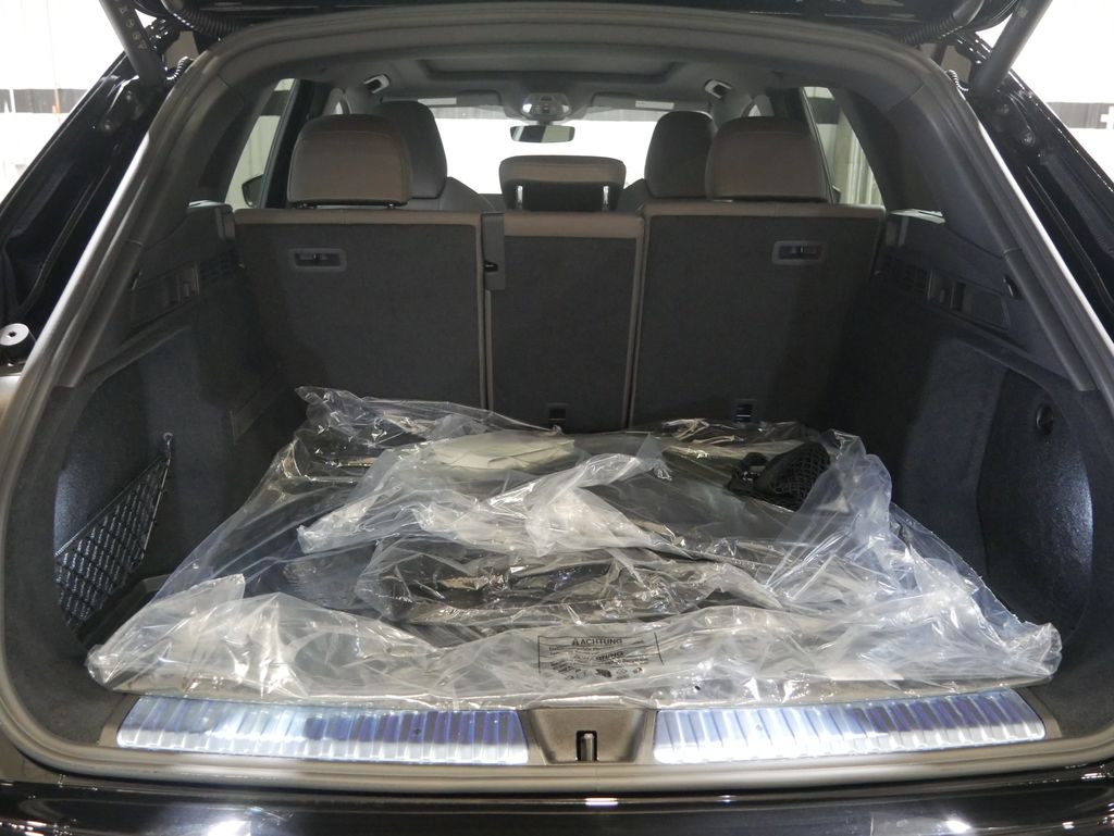 Thumbnail: 2025 Audi Q5 - 23