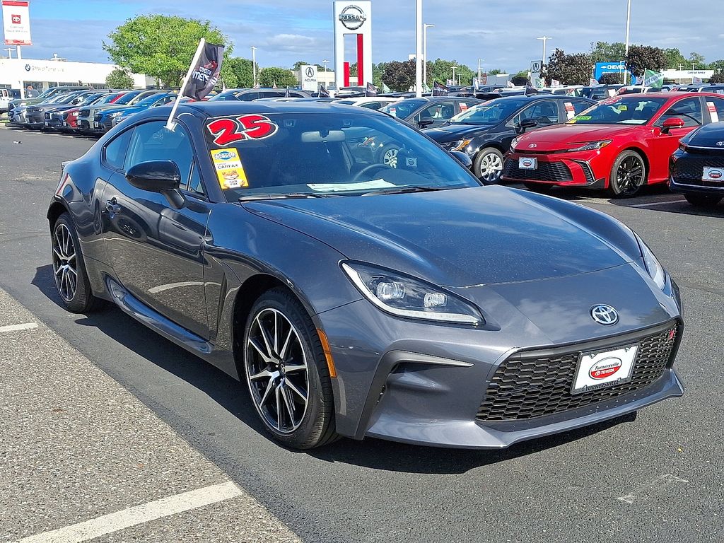 Thumbnail: 2025 Toyota GR86 - 3