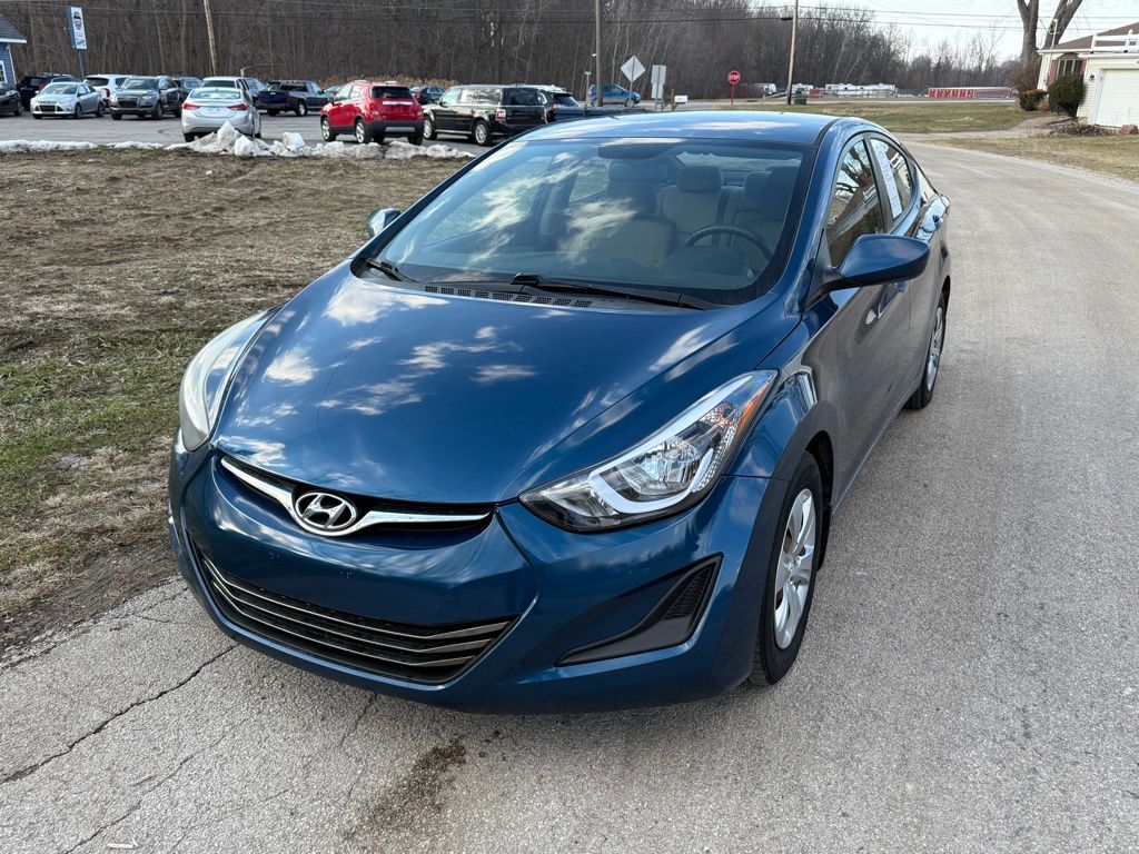 2016 Hyundai Elantra SE FWD