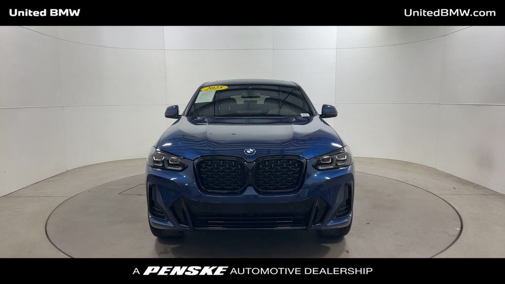 2025 BMW X4 xDrive30i 3