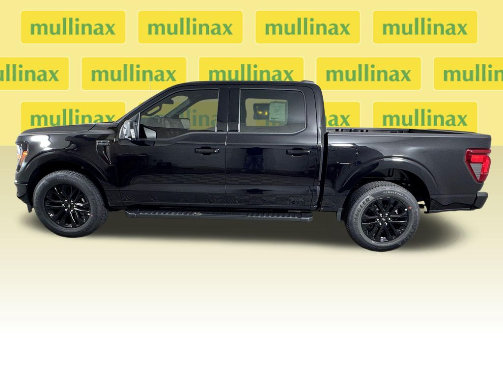 New 2026 Black Ford XLT image 2