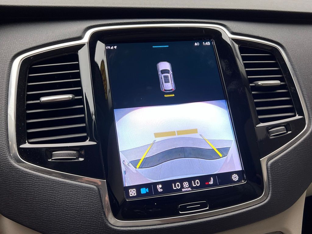 Thumbnail: 2023 Volvo XC90 - 15