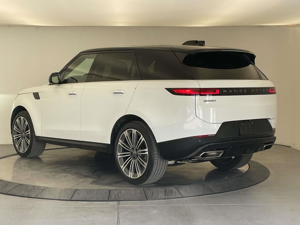 2024 Land Rover Range Rover Sport SE - 2