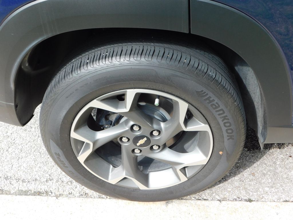 Thumbnail: 2024 Chevrolet Trax - 8