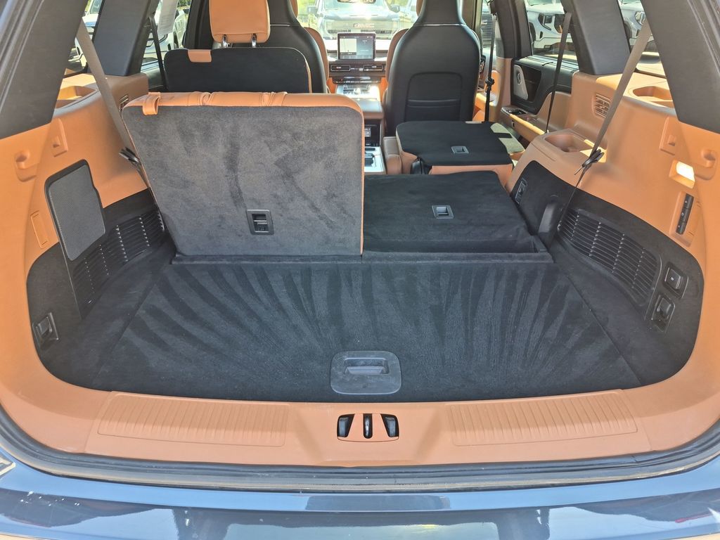 Used Car 2023 Lincoln Aviator  Black Label For Sale Under $60,000 In Austin, Texas