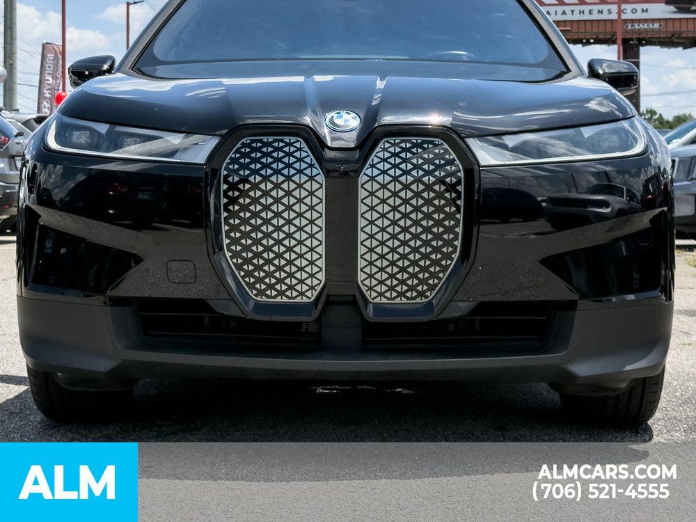 Used 2024 Black BMW xDrive50 image 10
