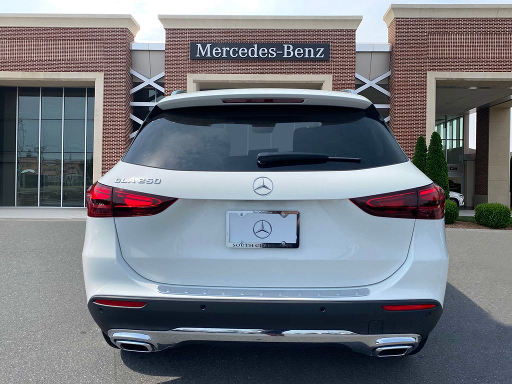 2025 Mercedes-Benz GLA 250 7