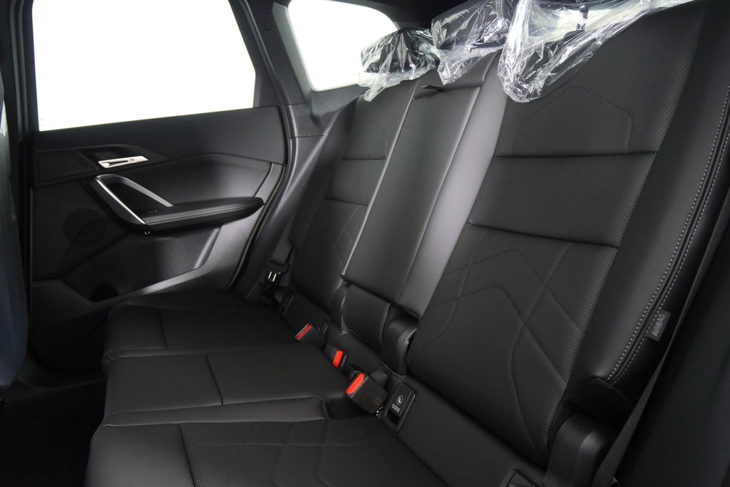 Thumbnail: 2025 BMW X1 - 15