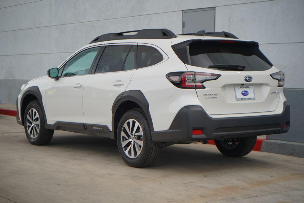 2025 Subaru Outback Premium 3