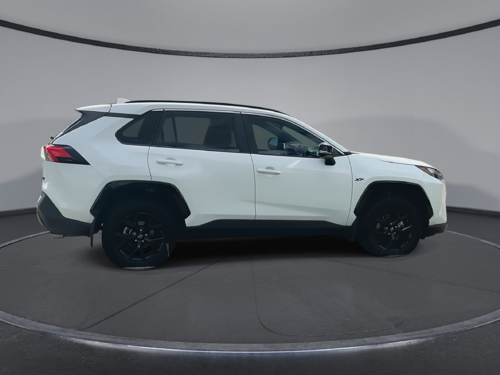 Thumbnail: 2025 Toyota RAV4 - 9