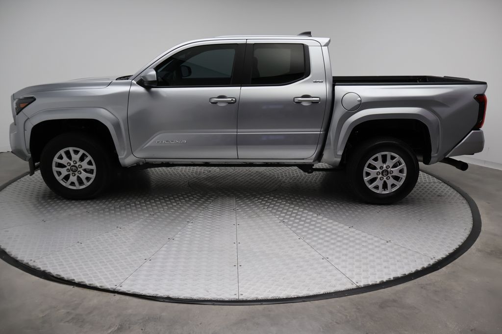 Thumbnail: 2025 Toyota Tacoma - 12
