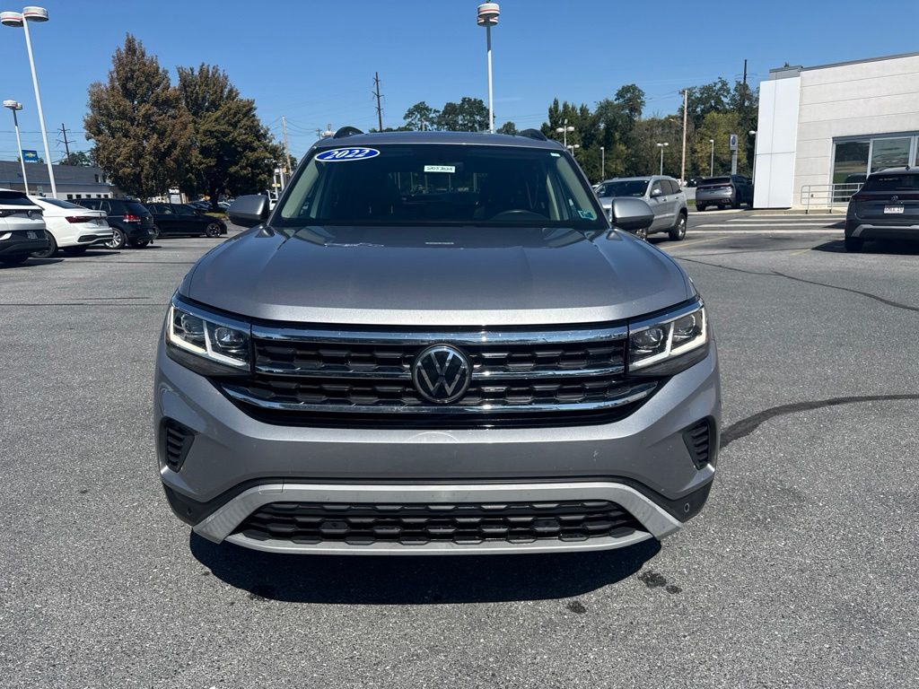 2022 Volkswagen Atlas 3.6L V6 SE w/Technology Silver at Sutliff Volkswagen