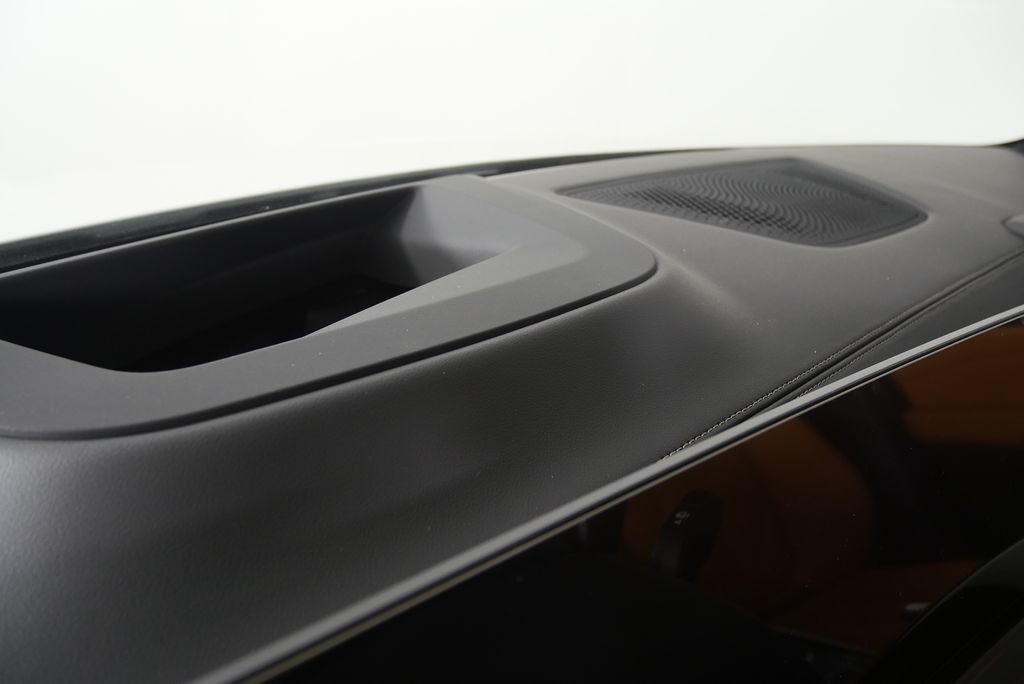 Thumbnail: 2026 BMW X7 - 21