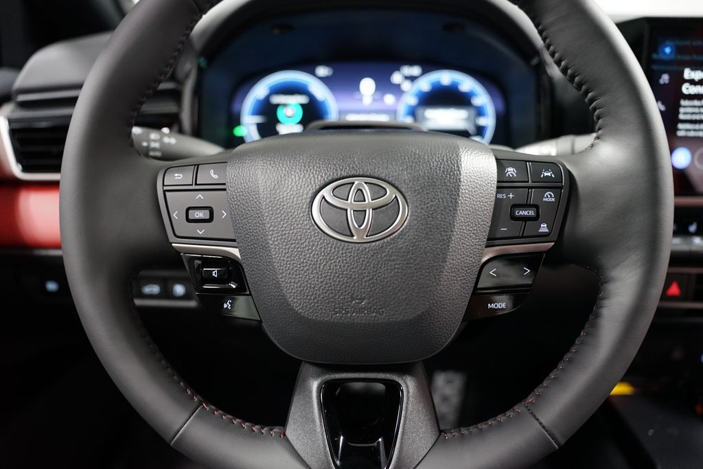 2025 Toyota Camry XSE 12