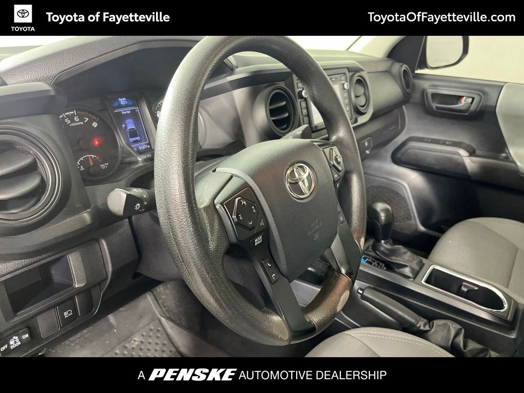 Thumbnail: 2018 Toyota Tacoma - 20