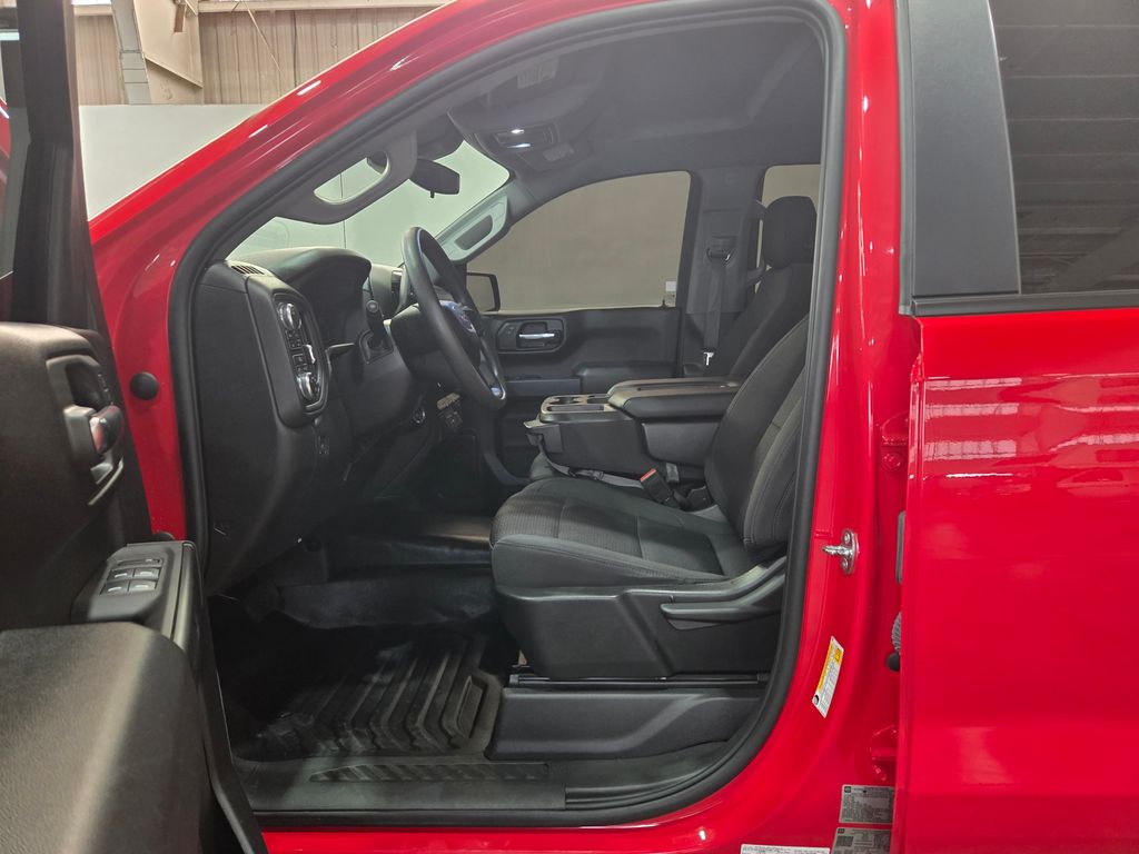 2023 GMC Sierra 1500 Pro