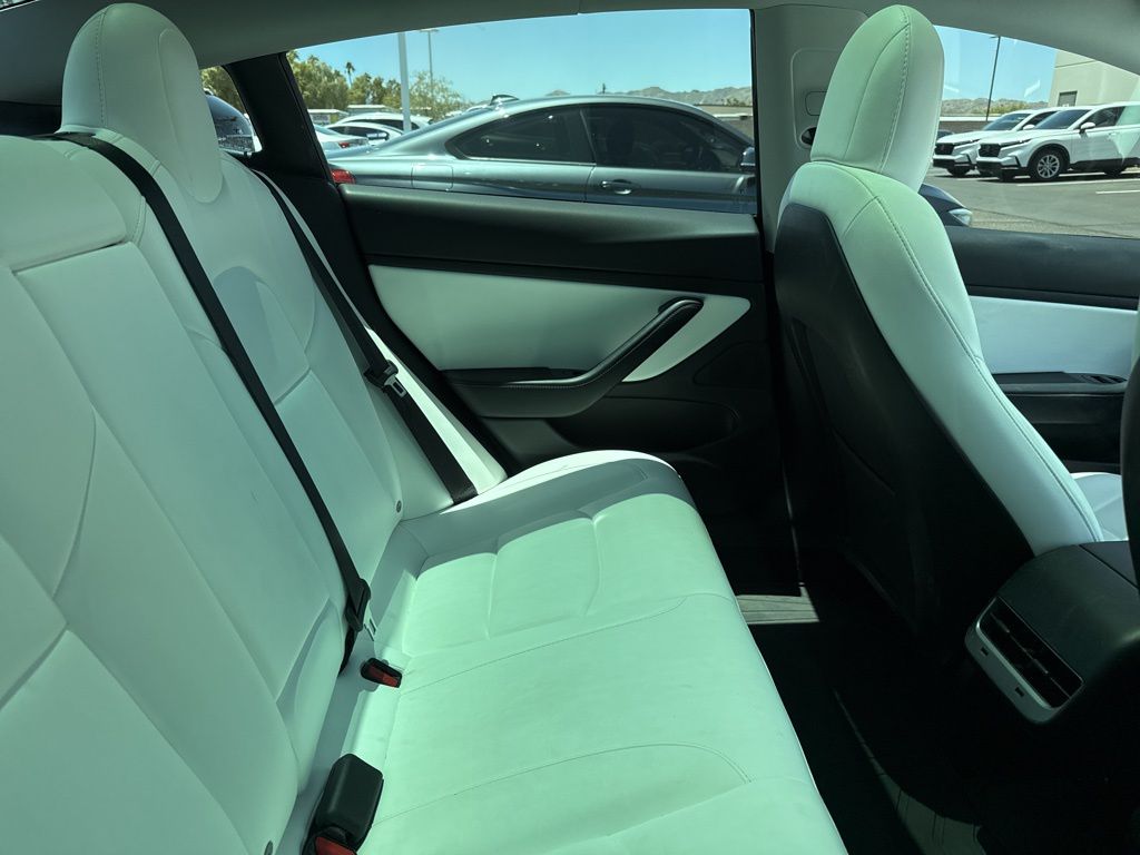 Thumbnail: 2019 Tesla Model 3 - 7