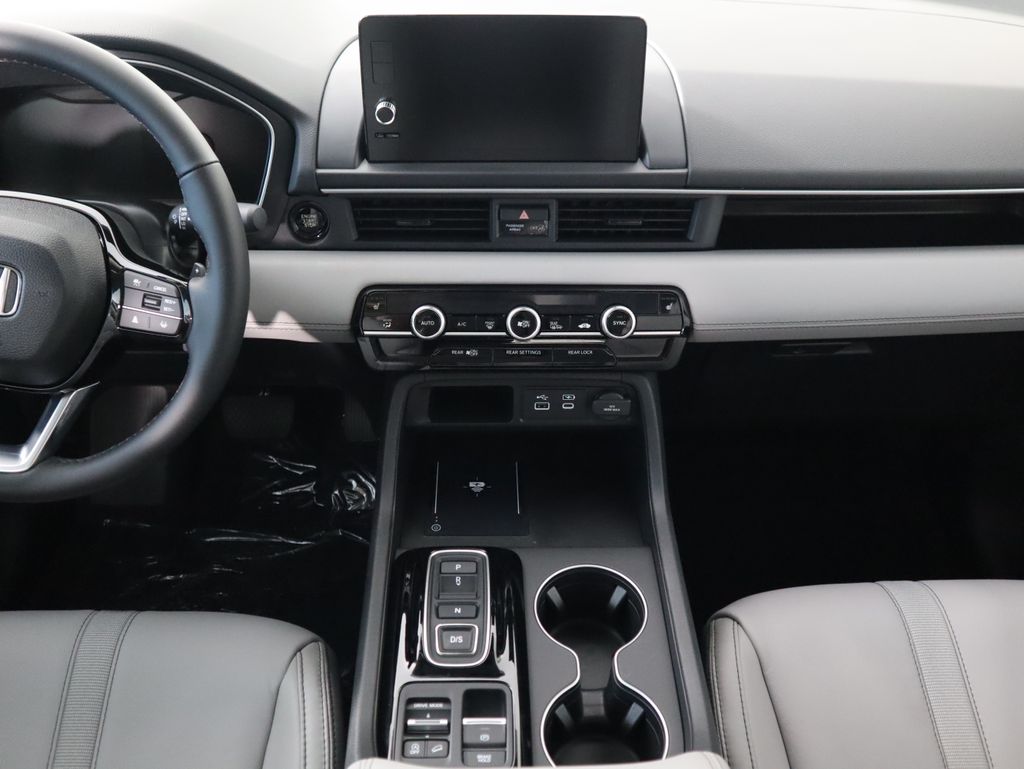 Thumbnail: 2025 Honda Pilot - 14