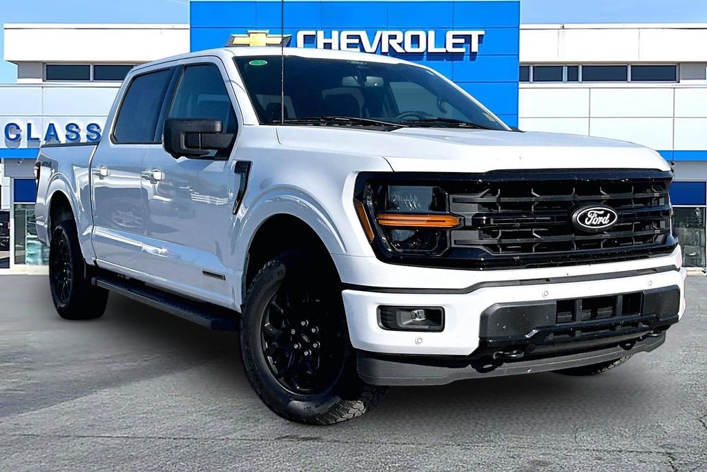 Oxford White 2025 Ford F-150 Pickup Truck Four-Wheel Drive Automatic