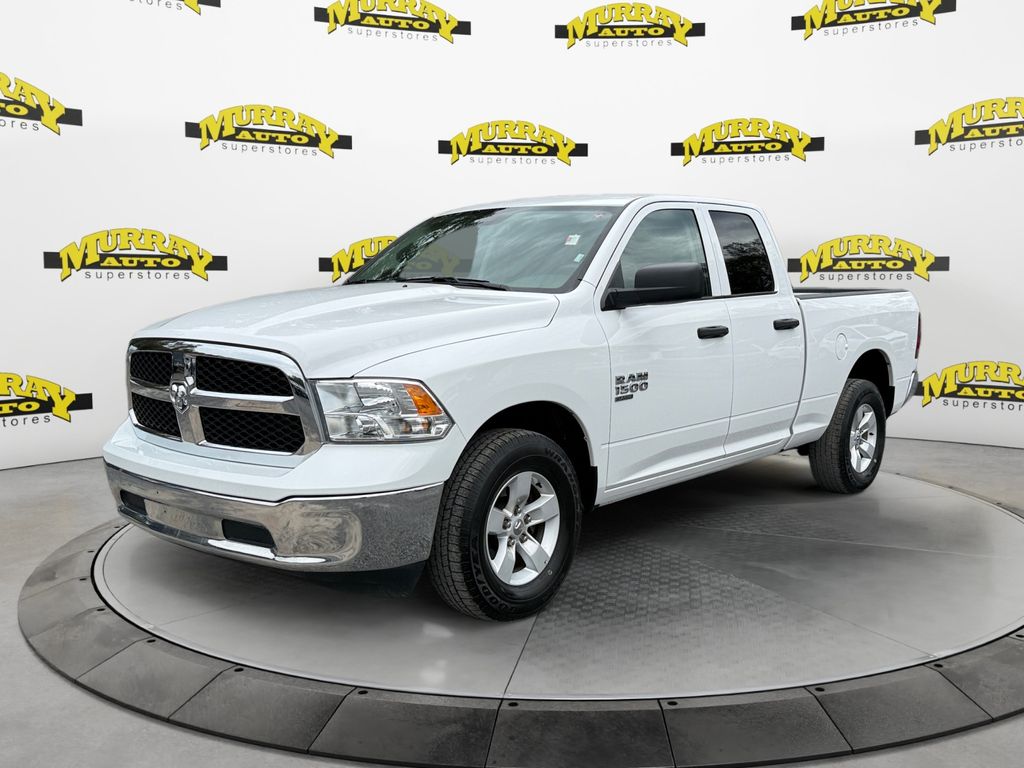 2024 RAM 1500 Classic SLT Quad Cab 4WD
