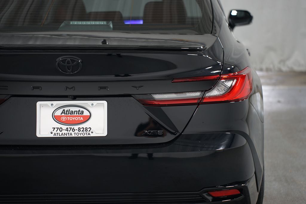 2025 Toyota Camry XSE 10