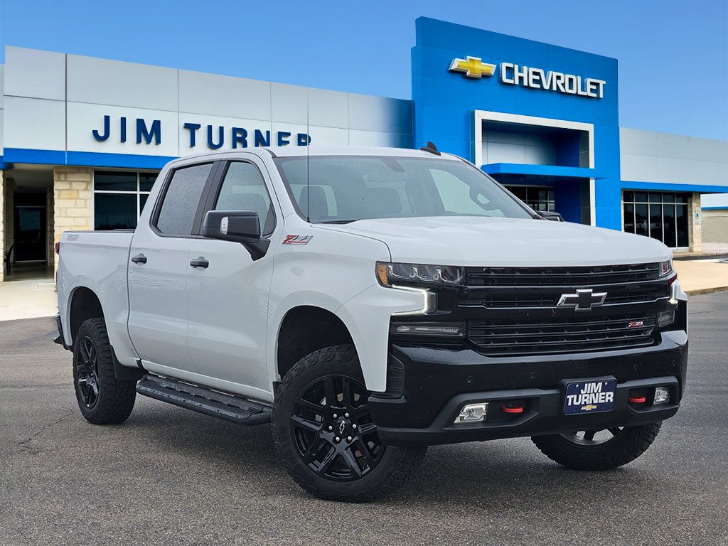 Summit White 2022 Chevrolet Silverado 1500 Pickup Truck Four-Wheel Drive Automatic