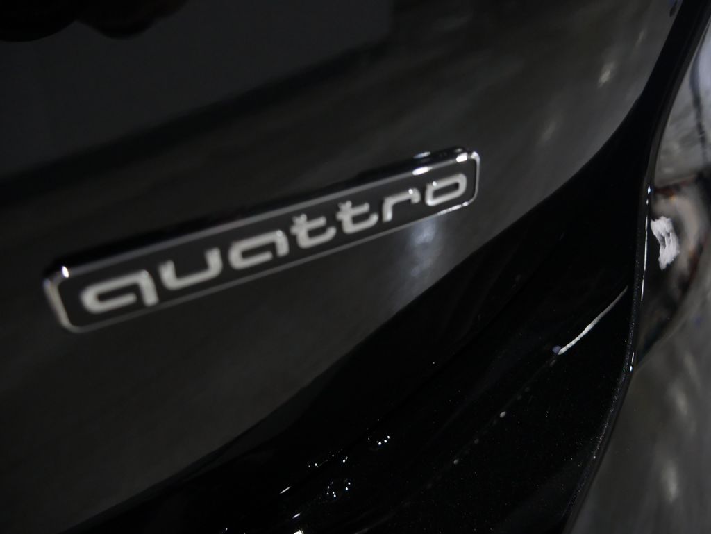 Thumbnail: 2026 Audi A6 - 10