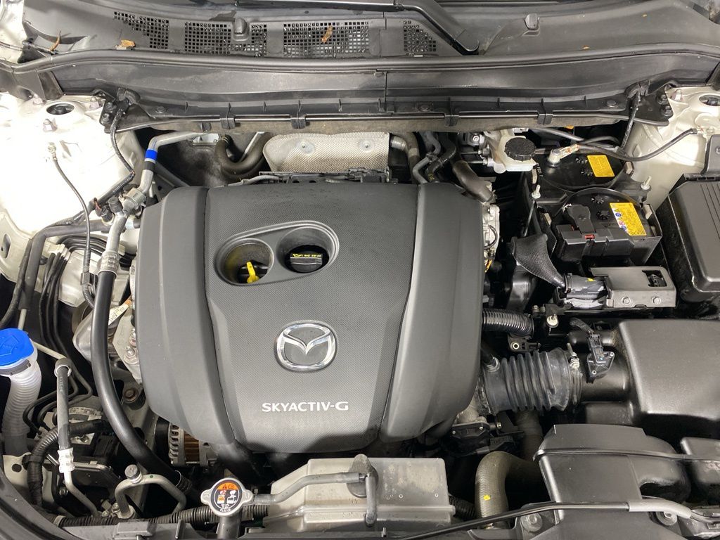 Used 2023 White Mazda 2.5 S image 25