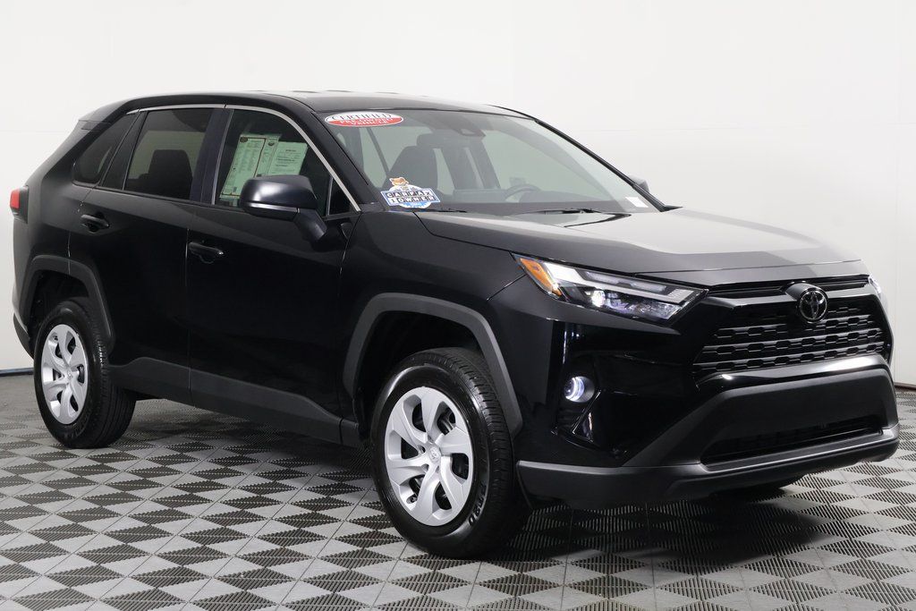 Thumbnail: 2025 Toyota RAV4 - 3