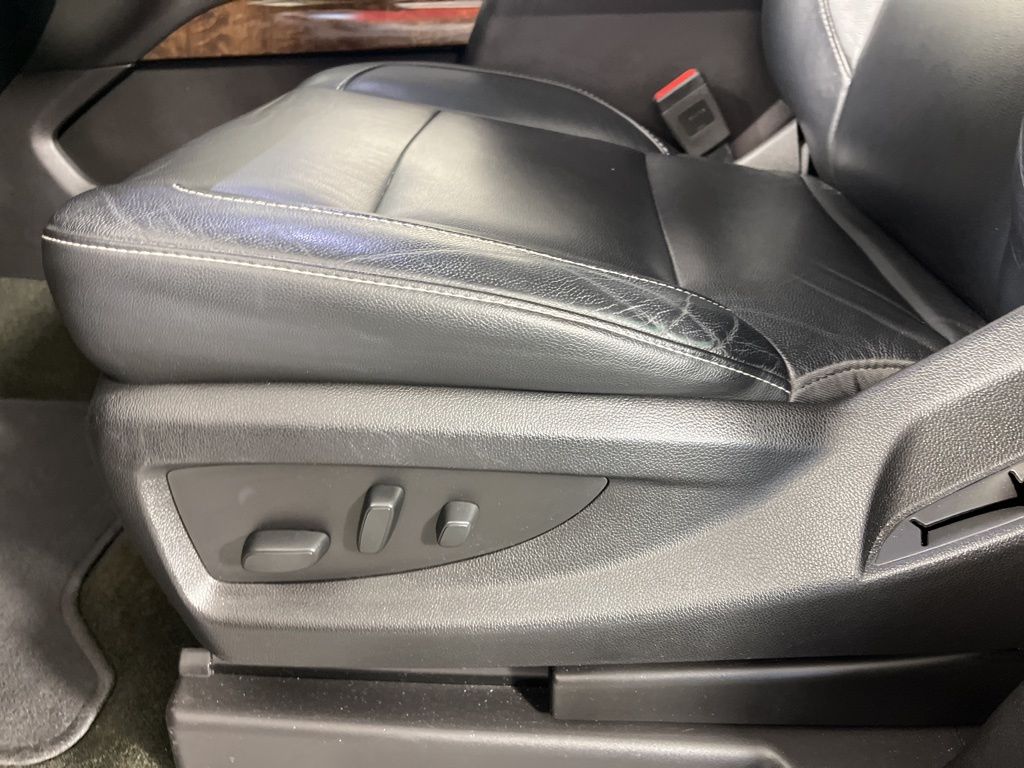 Thumbnail: 2018 Chevrolet Tahoe - 28