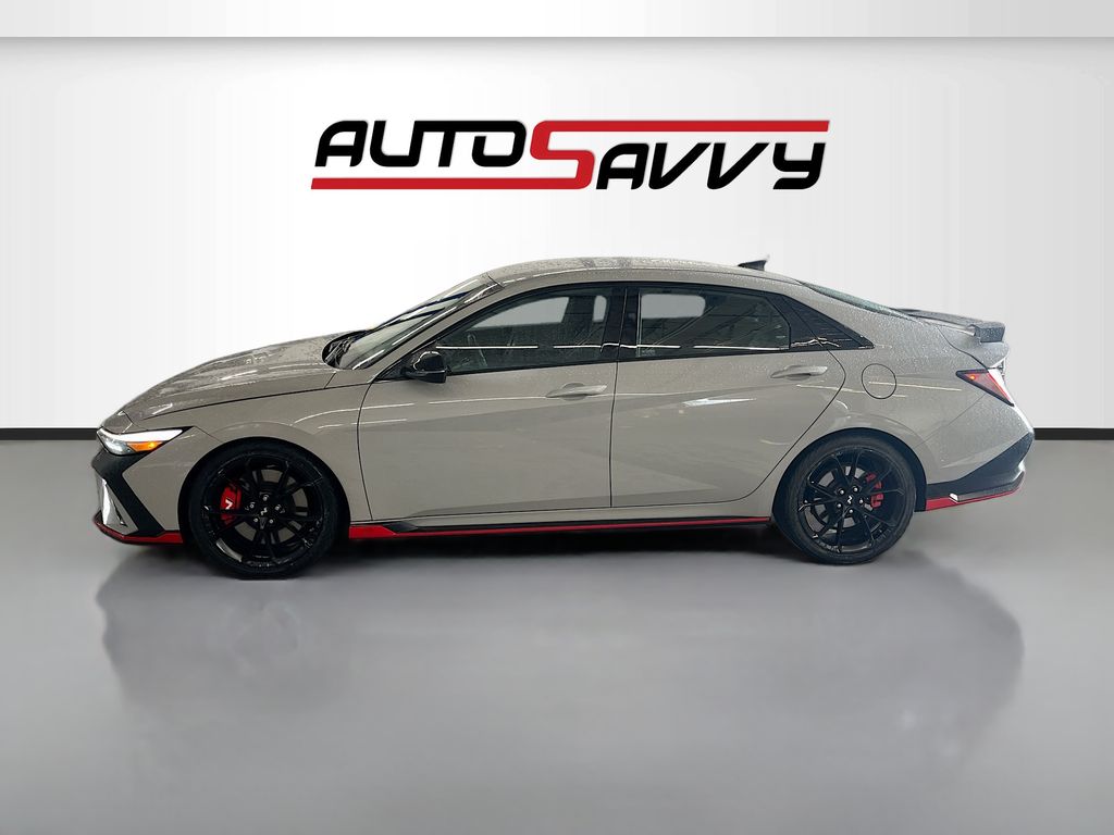 Used 2025 Gray Hyundai Base image 4