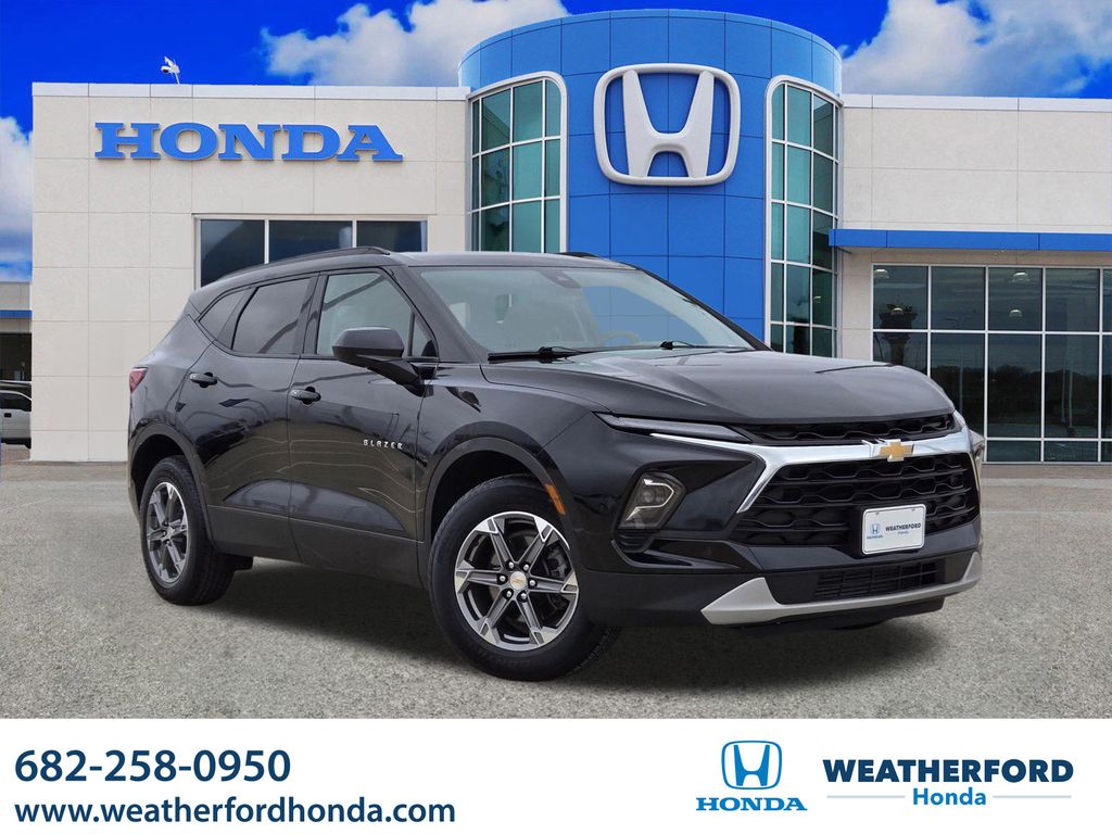 2024 Chevrolet Blazer 2.0T 2LT FWD's photo