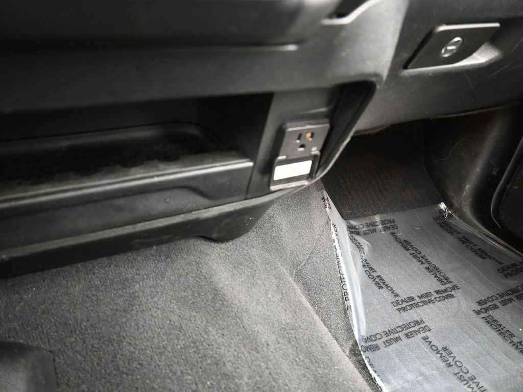 Used 2020 Billet Silver Metallic Clearcoat Ram Power Wagon image 27