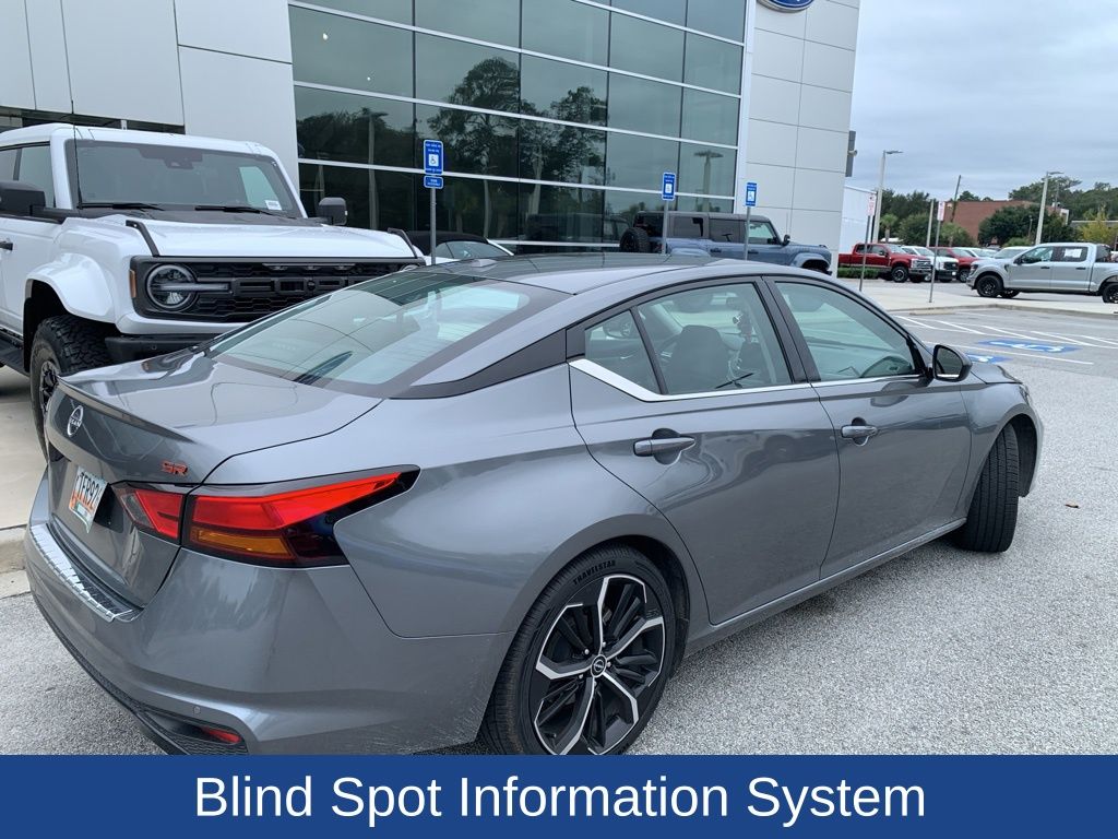2023 Nissan Altima SR FWD