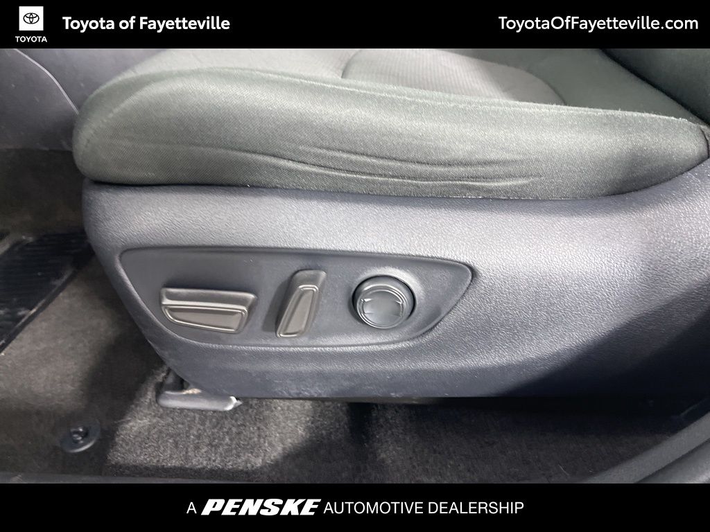 Thumbnail: 2024 Toyota RAV4 - 22