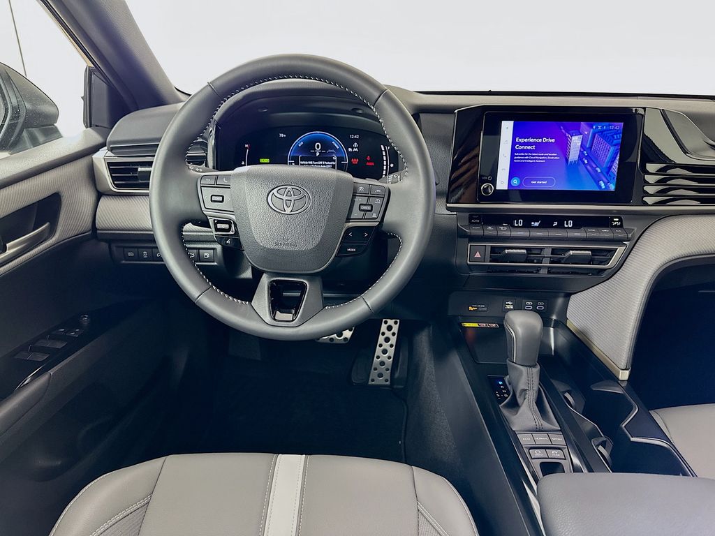 Thumbnail: 2025 Toyota Camry - 21