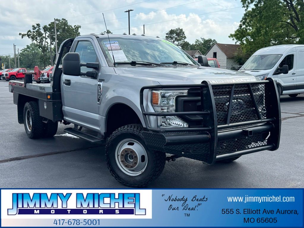 Iconic Silver Metallic 2022 Ford F-350 Super Duty Chassis Pickup Truck Four-Wheel Drive Automatic