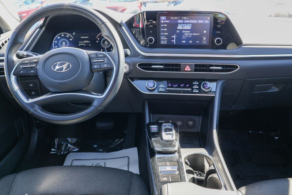 2021 Hyundai Sonata SEL 32