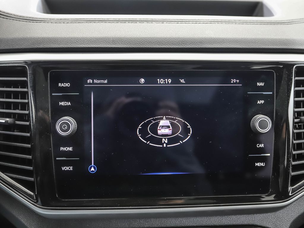 Thumbnail: 2023 Volkswagen Atlas - 16