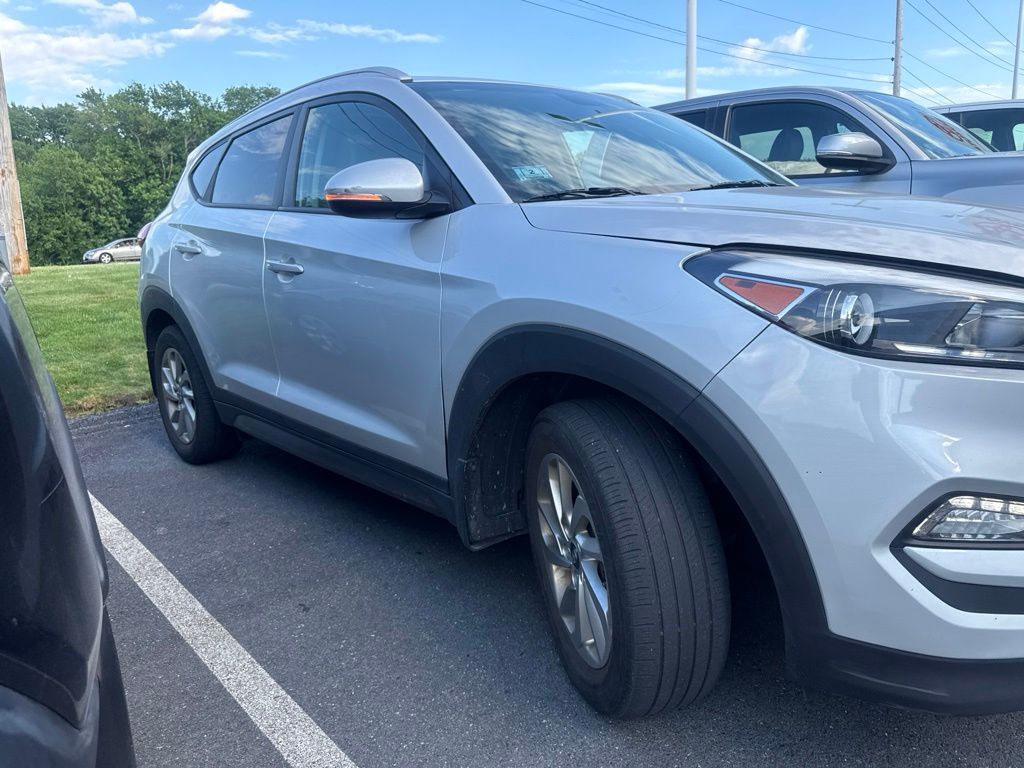 2016 Hyundai Tucson — photo 18