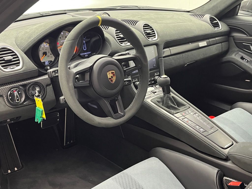 Thumbnail: 2025 Porsche 718 Cayman - 4